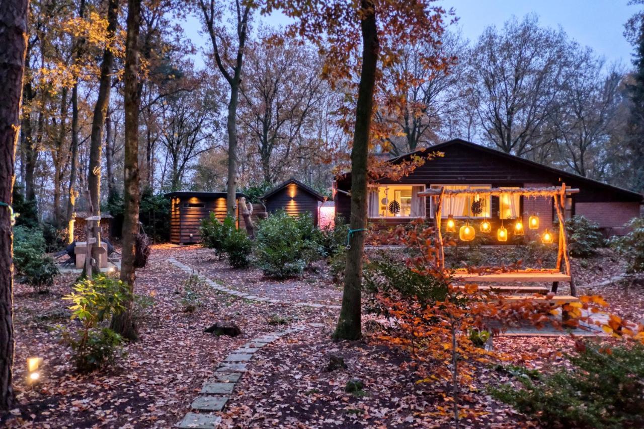 Lodge In Een Bosrijke Omgeving Met Hottub & Sauna Opt Rheezerveen Bagian luar foto